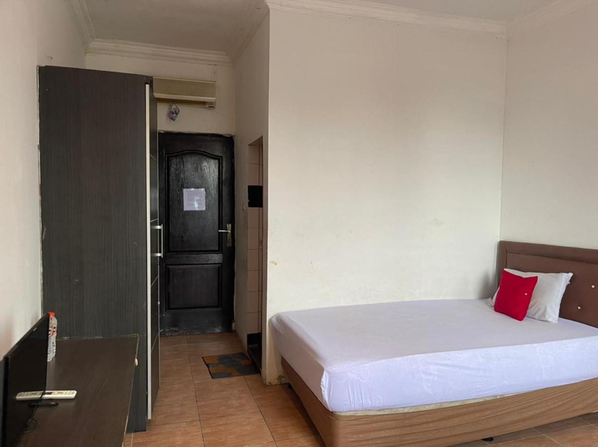 Oyo 90450 Sentra Inn Μεντάν Εξωτερικό φωτογραφία